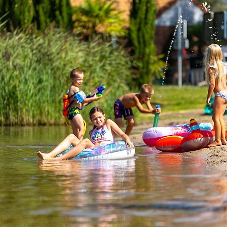 Glamping Limburg - Nabij Nationaal Park Hoge Kempen Kinrooi ภายนอก รูปภาพ